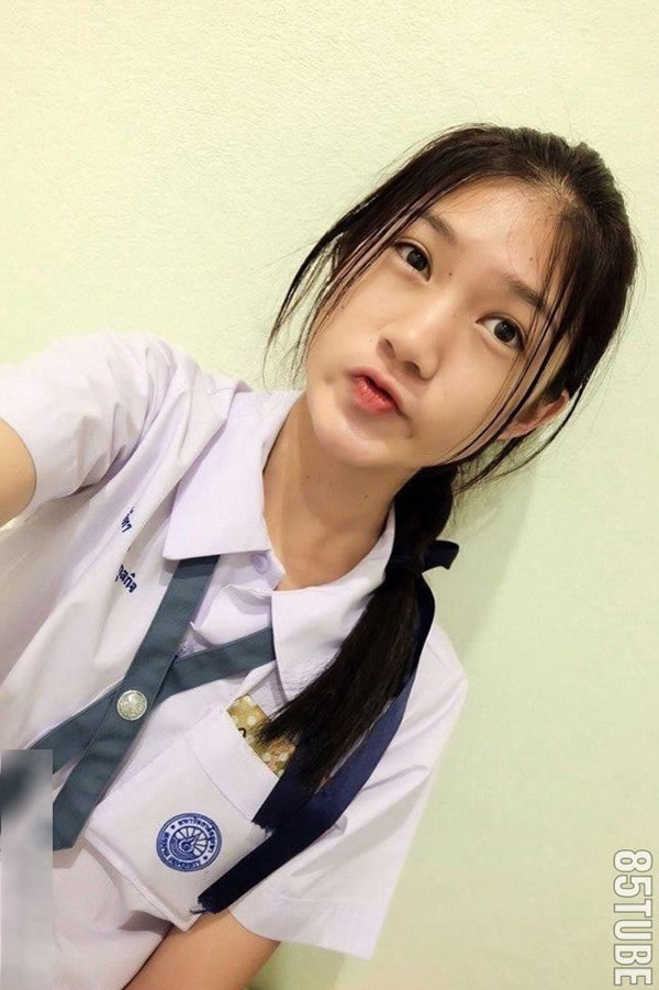 泰国女高中生自拍无圣光外流完整版