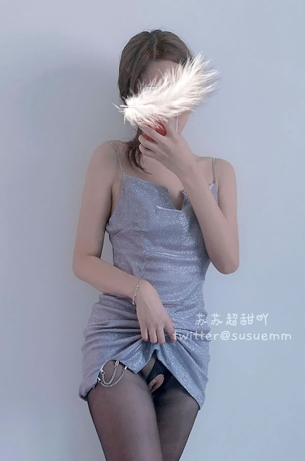颜值福利姬苏妄言zw尺度私拍人体图集2