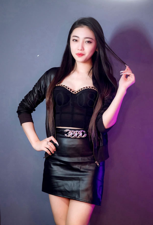 极品乳环女神夏暮光